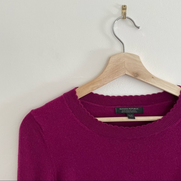 Banana Republic | Merino Pink Scalloped Sweater - Picture 2 of 8